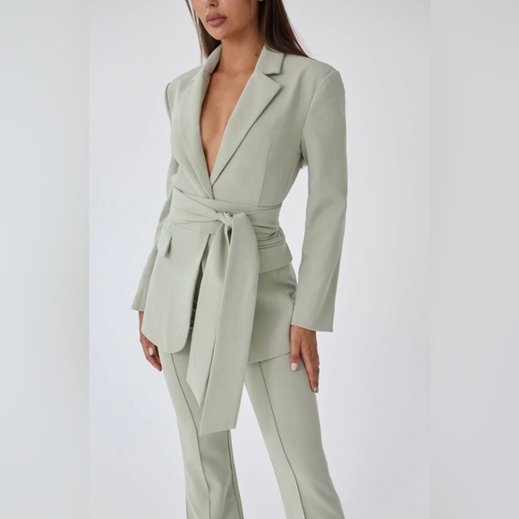 BOA 💚 CLASSIC EUCALYPTUS BLAZER WITH BELT - Picture 5 of 6